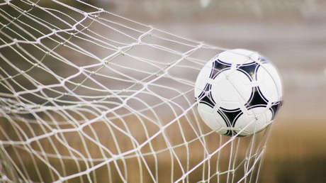 Un portero de 25 años fallece tras parar un penal en un partido