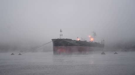 Bloomberg: La creciente flota rusa de 'petroleros en la sombra' ya es un problema internacional