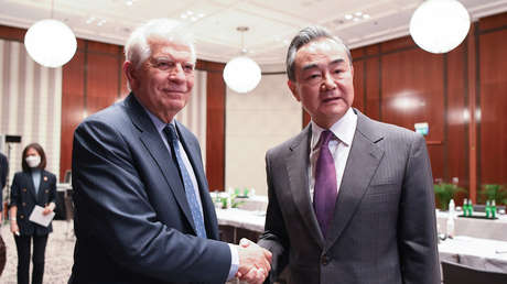 Borrell indica a China una "línea roja" en relación con la UE