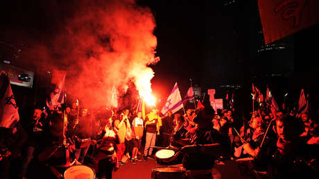 Unas 300.000 personas marchan en Israel contra la polémica reforma judicial de Netanyahu