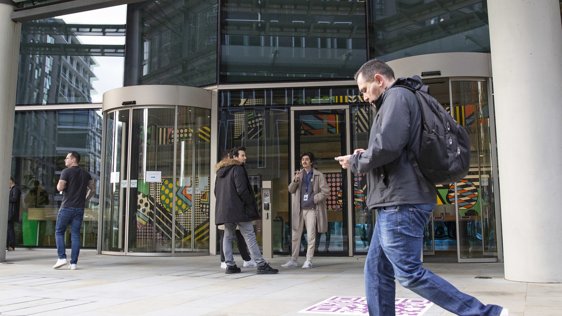 Meta podría despedir a miles de empleados esta semana