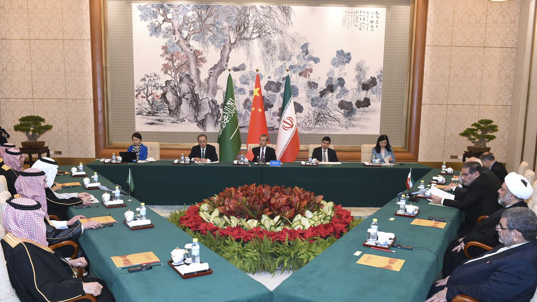 WSJ: China invita a Irán y a otros países del golfo Pérsico a celebrar una cumbre en Pekín este año