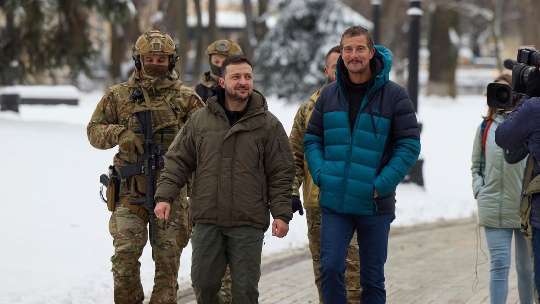 Guardaespaldas prohíben a Zelenski tomar chocolate de un presentador británico por temor a un posible envenenamiento