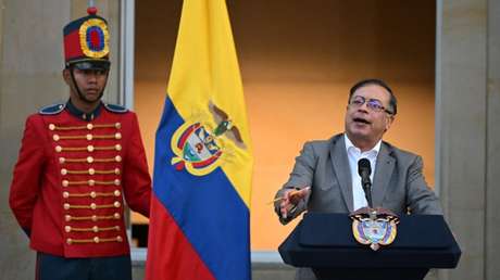 Suspenden decreto que daba control a Petro sobre la regulación de los servicios públicos