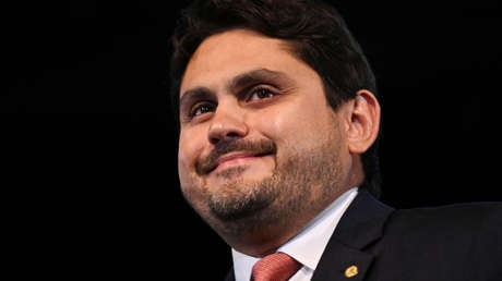 Lula advierte que relevará a ministro acusado de corrupción si no prueba su inocencia