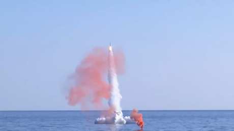 VIDEO: El submarino ruso de ataque Petropávlovsk-Kamchatski lanza un misil de crucero Kalibr desde el Pacífico