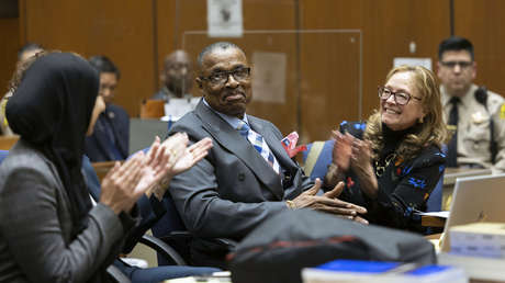 Declaran inocente a un hombre que pasó casi 40 años en la cárcel por un asesinato que no cometió