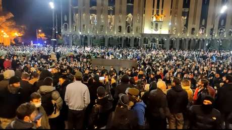 VIDEO: Georgia envuelta en multitudinarias protestas contra la ley sobre agentes extranjeros