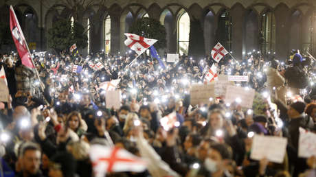 Lavrov: "La situación en Georgia está orquestada desde el exterior para crear inestabilidad cerca de las fronteras rusas"