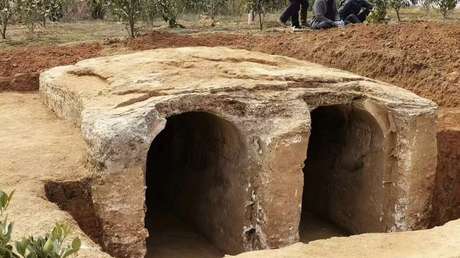 Descubren una tumba mural doble de la dinastía Ming en el centro de China