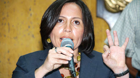 Lo que se sabe de la fuga de una exministra ecuatoriana de la embajada de Argentina en Quito