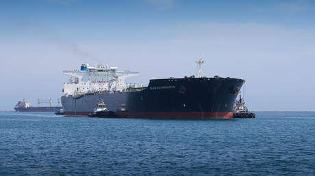 Bloomberg: EE.UU. se ve obligado a usar petroleros más grandes 'por culpa' del petróleo ruso