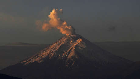 VIDEO: Un segundo volcán entra en erupción en Ecuador