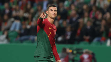 La imagen de Cristiano Ronaldo aparece por sorpresa en un documento oficial emitido por el Ejército de Colombia