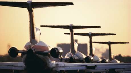 La aerolínea colombiana Ultra Air suspende sus vuelos por "situaciones macroeconómicas adversas"