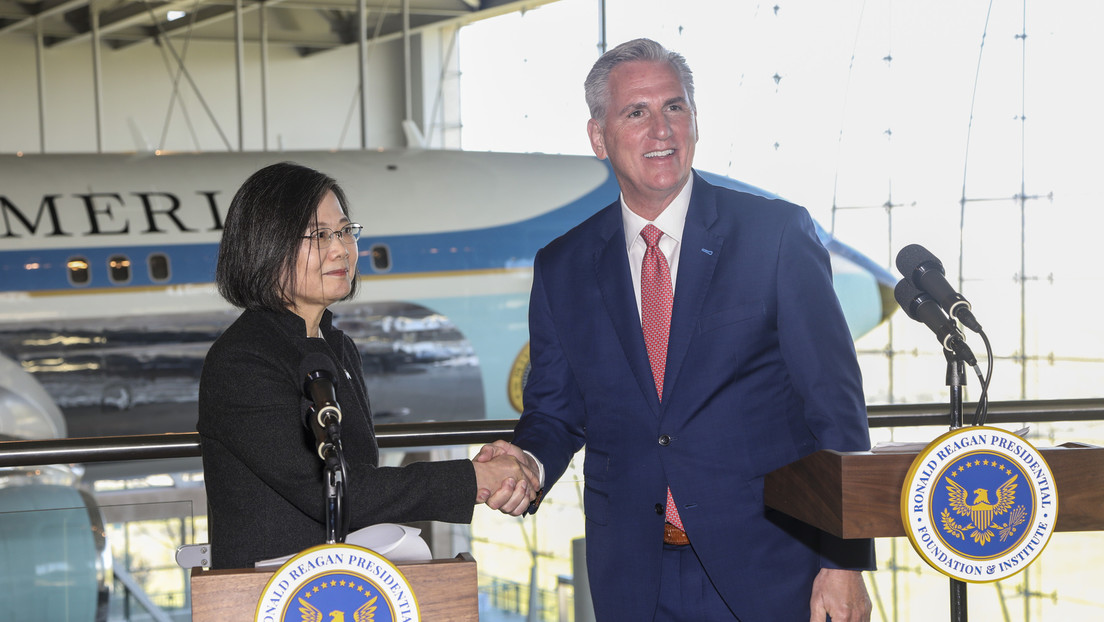 Kevin McCarthy insta a seguir enviando armas a Taiwán al reunirse con la líder de la isla
