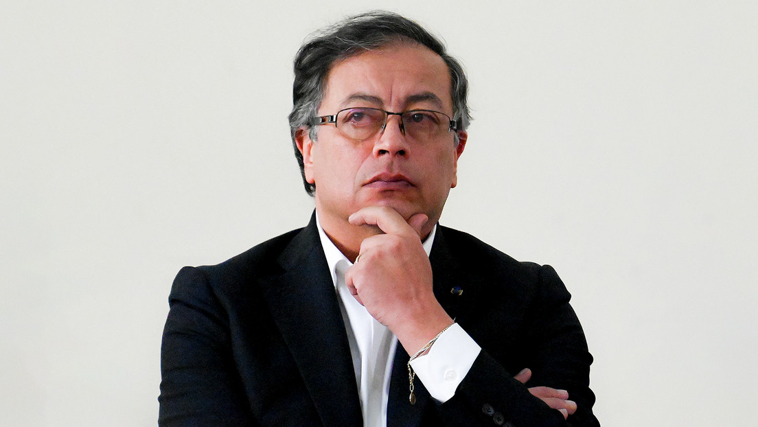 Petro hace una propuesta "no ortodoxa" para indemnizar a las víctimas del conflicto en Colombia