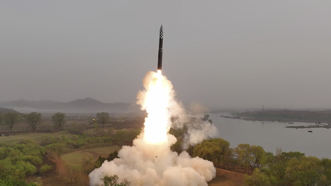 Corea del Norte afirma que probó un nuevo misil balístico