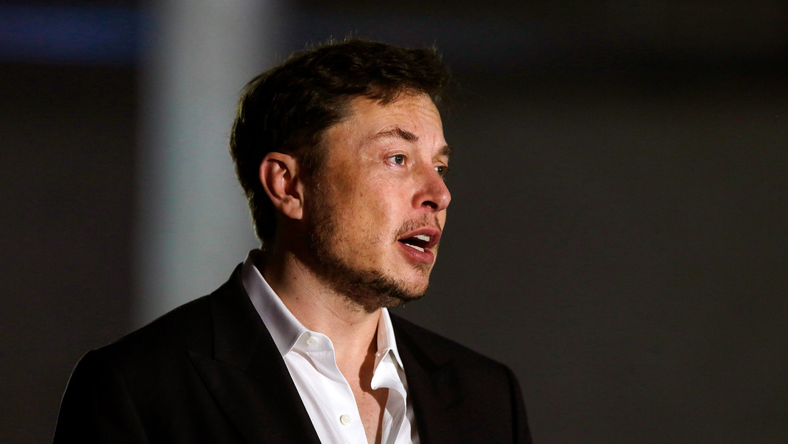 Musk: "Cualquier padre o médico que esterilice a un niño debe ir a prisión de por vida"