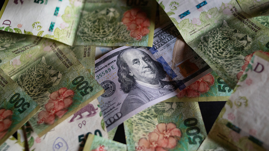 El dólar paralelo en Argentina alcanza un nuevo récord de cotización: ¿cómo impacta?