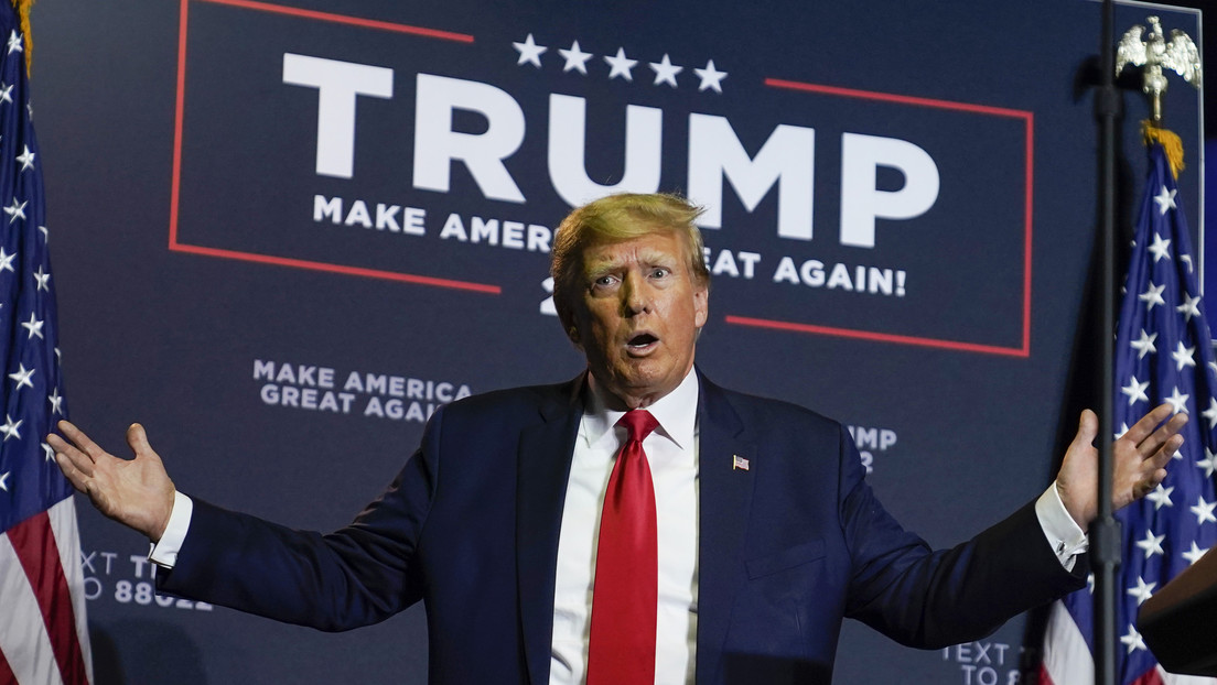 "¿A dónde diablos voy?": Trump se burla del 'despistado' Biden en un mítin de campaña (VIDEO)