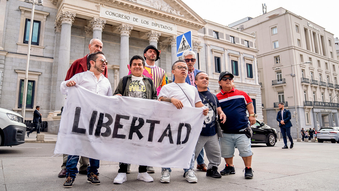 Fin de los espectáculos con enanos toreros: España aprueba ley que prohíbe actividades denigrantes