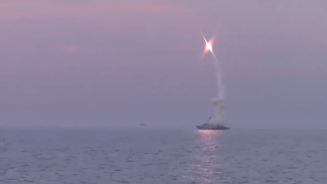 Rusia ataca con armas navales de alta precisión el mando de un grupo de tropas de Ucrania