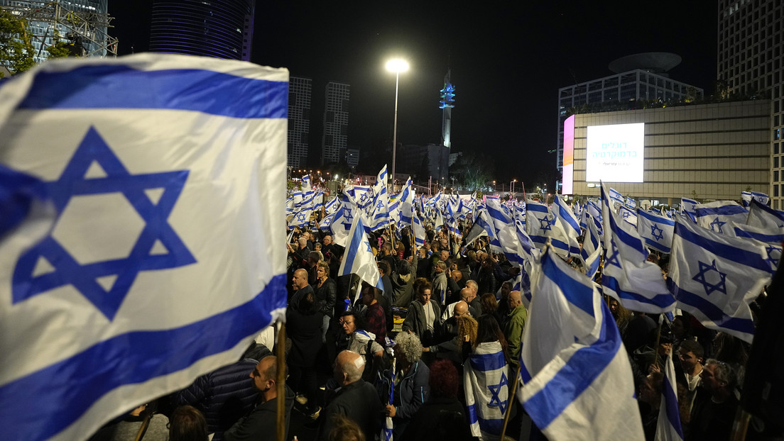 Nuevas protestas desbordan Israel antes de que reabra el Parlamento (VIDEOS)