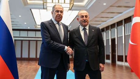 Lavrov: "No renunciamos a negociaciones con Ucrania, pero pueden realizarse solo teniendo en cuenta los intereses de Moscú"