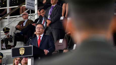 Petro destituye al polémico director de la Policía Nacional de Colombia