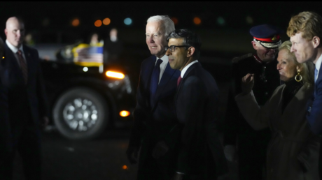 "¿Reconoció siquiera Biden a Sunak?": El líder de EE.UU. aparta a su homólogo británico al saludarlo (VIDEO)