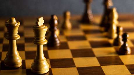 Un ajedrecista se viste de mujer para llevarse el premio de un torneo