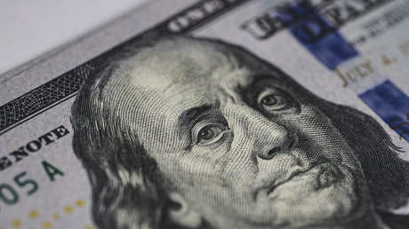 El dominio del dólar como divisa de reserva se contrajo 10 veces más rápido en 2022 que en las últimas dos décadas