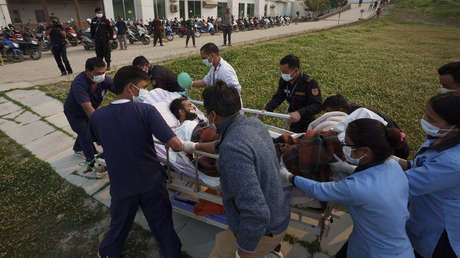 Hallan con vida a un escalador desaparecido hace tres días en una montaña de Himalaya