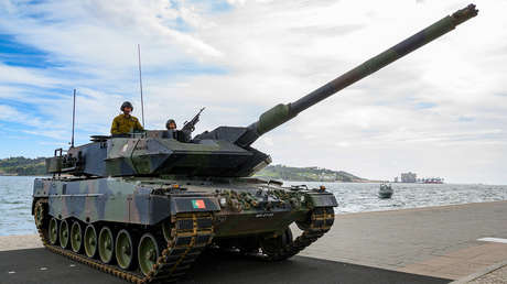 Ex primer ministro ucraniano: La OTAN "se promociona" enviando armas inoperativas a Kiev