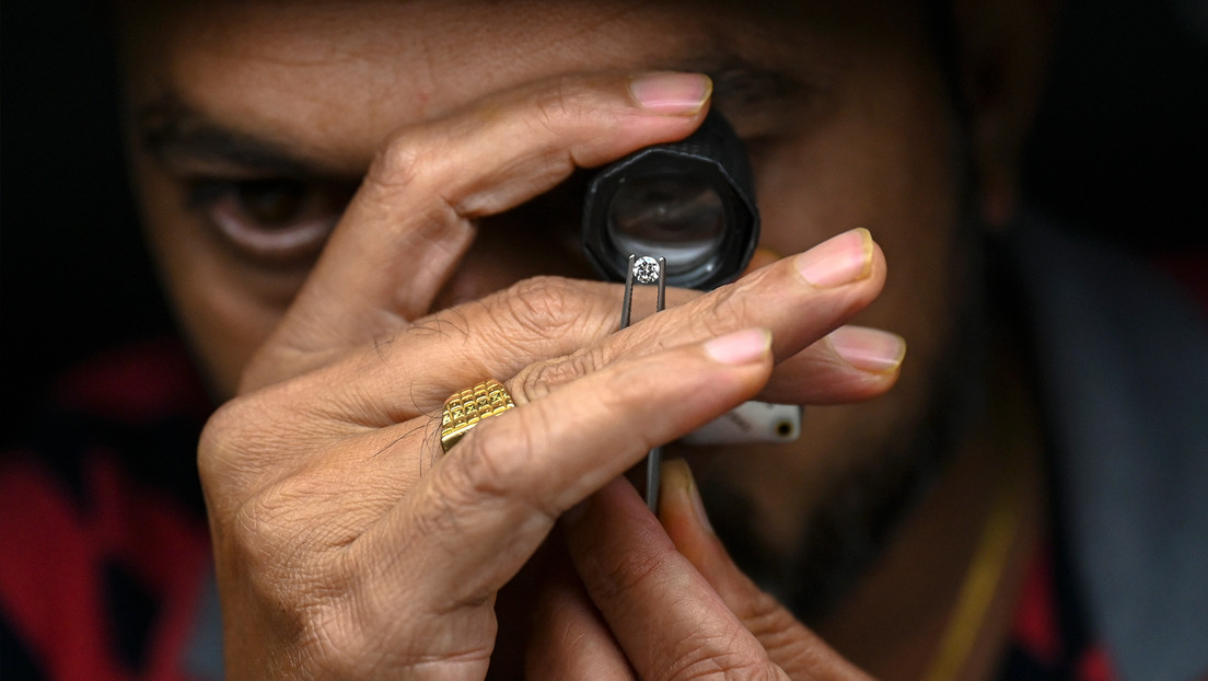 El G7 pretende reducir los ingresos de Rusia por diamantes: ¿cómo amenaza  la medida a India y qué tiene que ver Bélgica?