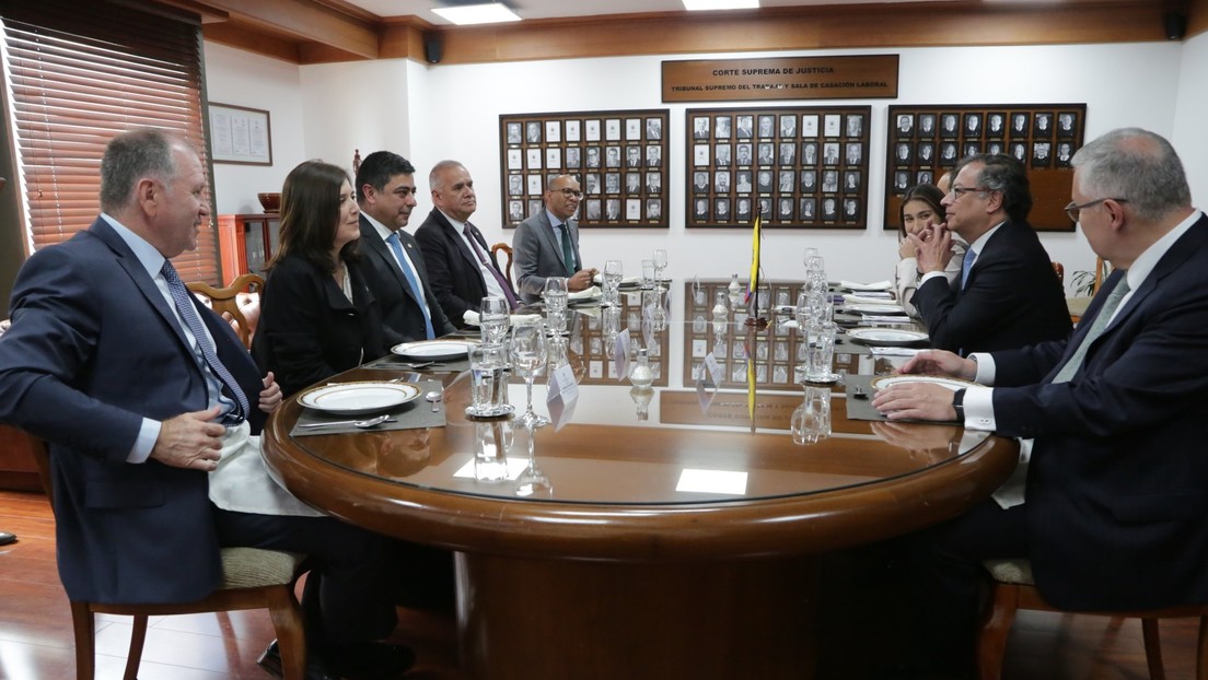 Petro descarta enfrentamiento con altas cortes de Colombia y ratifica la independencia de poderes