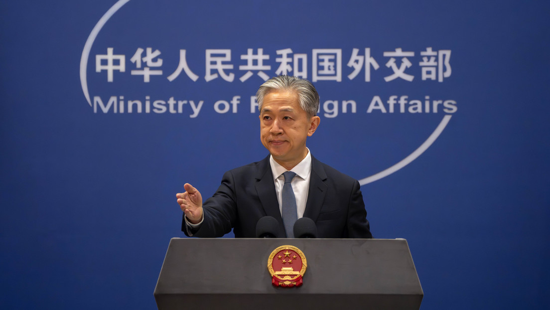 China: EE.UU. "está en el banquillo de los acusados" por sus violaciones del derecho internacional