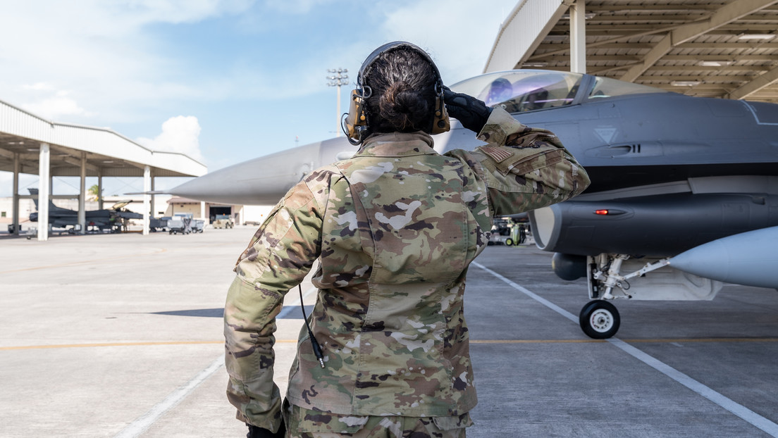 Biden no espera que cazas F-16 participen en la contraofensiva de Ucrania