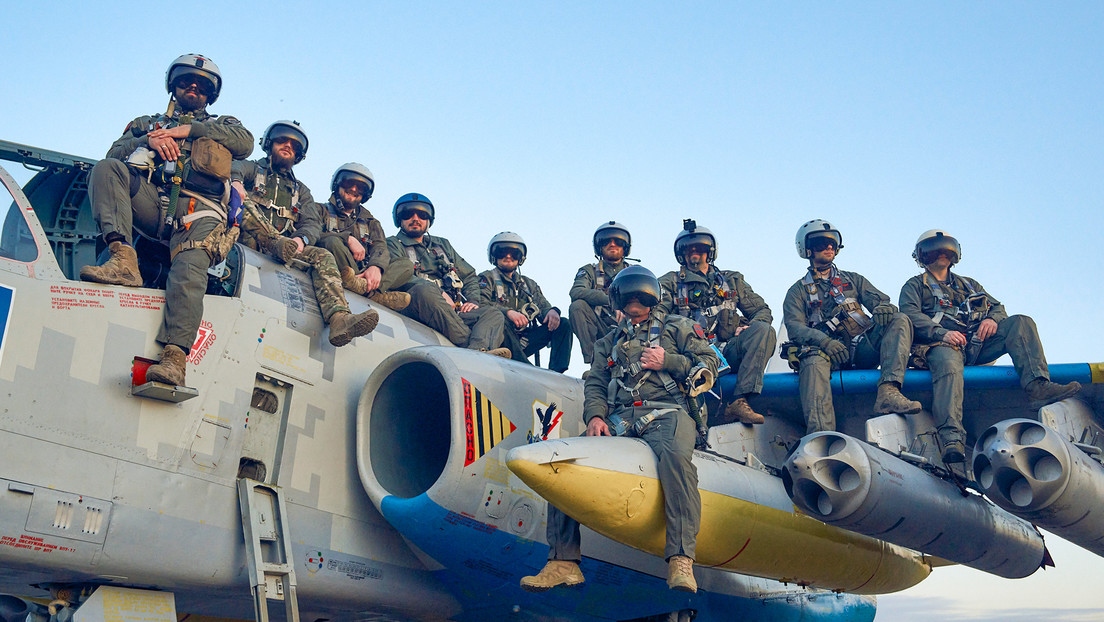 Borrell compara los F-16 con los Leopard: Al principio todos son reacios, pero ya se entrena a pilotos ucranianos