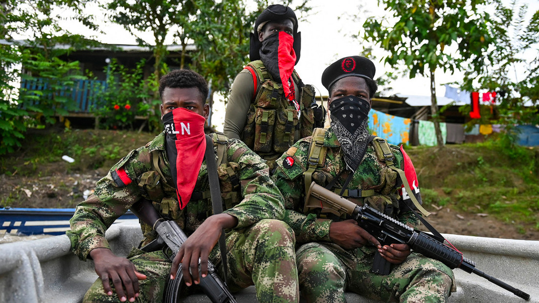 El ELN se atribuye atentado con explosivos donde murieron dos policías y una civil en Colombia