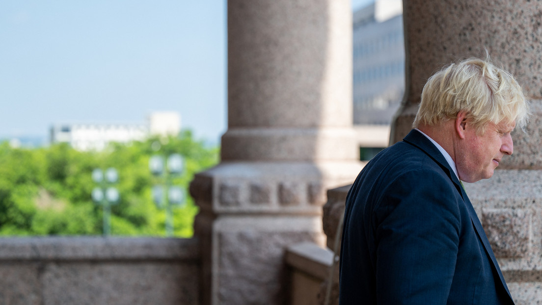 Reportan que Johnson trató de persuadir a Trump para que apoye a Ucrania