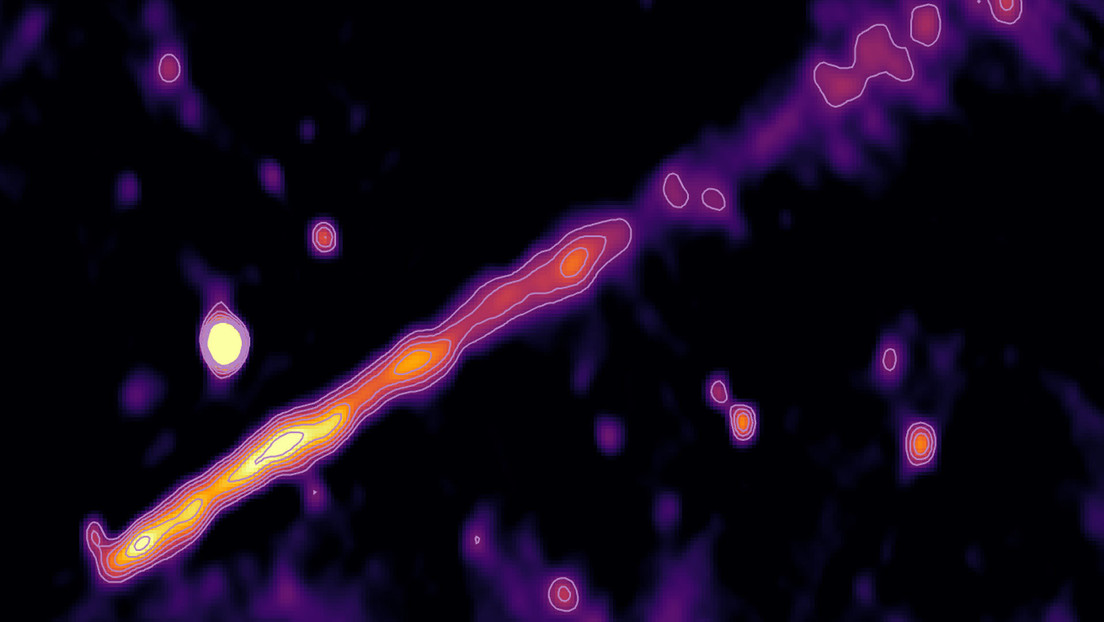 Captan un 'minirratón' estelar que se escapa supersónicamente de su supernova de origen