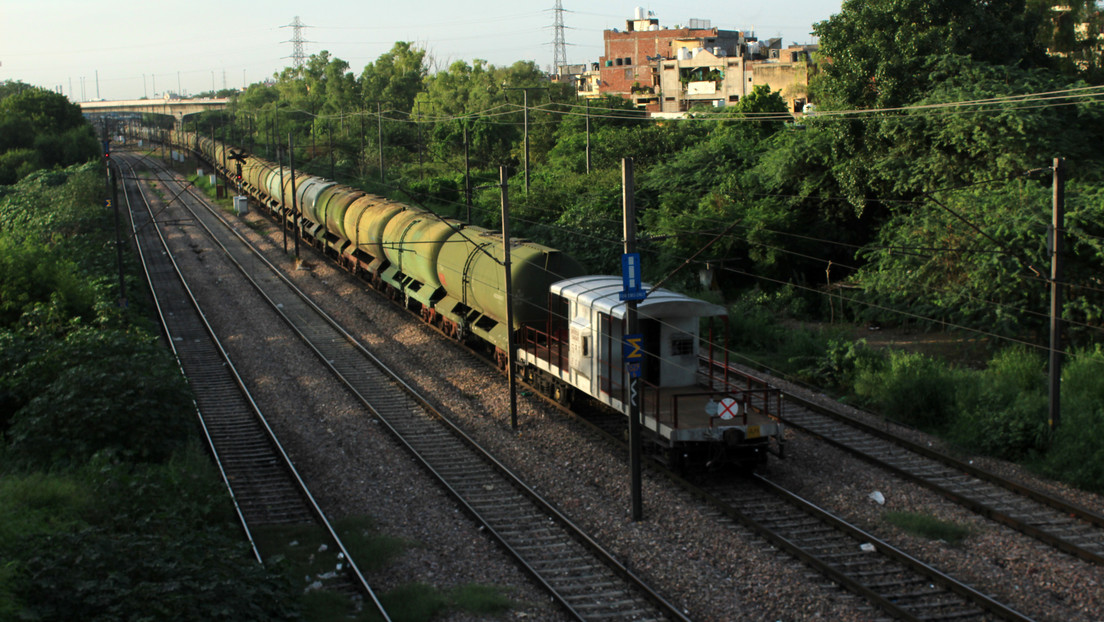 India incrementa en 14 veces las importaciones de petróleo ruso en un año