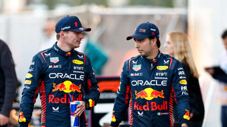 VIDEO: Así se vivió la persecución de Verstappen a 'Checo' Pérez en el Gran Prix de Azerbaiyán