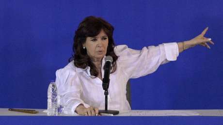 Cristina Fernández pide apartar a los tres jueces que debían revisar su condena