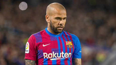 Un compañero de prisión de Dani Alves dice que está "demacrado" y que le gritan "violador"