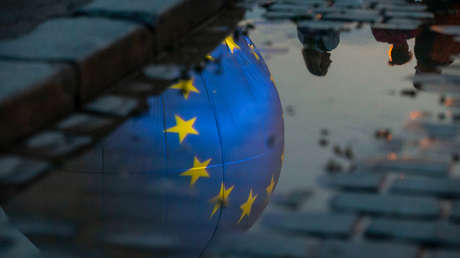 Político: Líderes de la UE ponen en jaque su código de conducta al aceptar 'cortesías' de gobiernos