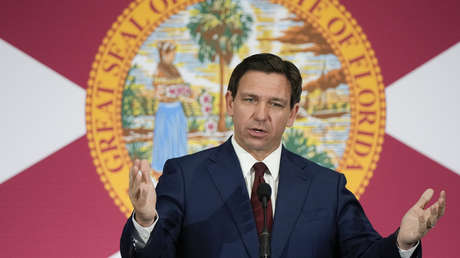 Ron DeSantis acusa a Biden de tener menos control de la frontera sur que los cárteles de droga