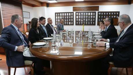 Petro descarta enfrentamiento con altas cortes de Colombia y ratifica la independencia de poderes